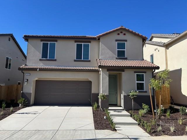 2890 E Veleta Dr, Fresno, CA 93730