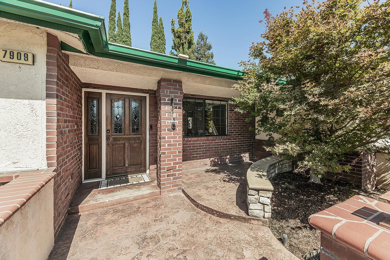 7909 N Archie Ave, Fresno, CA 93720