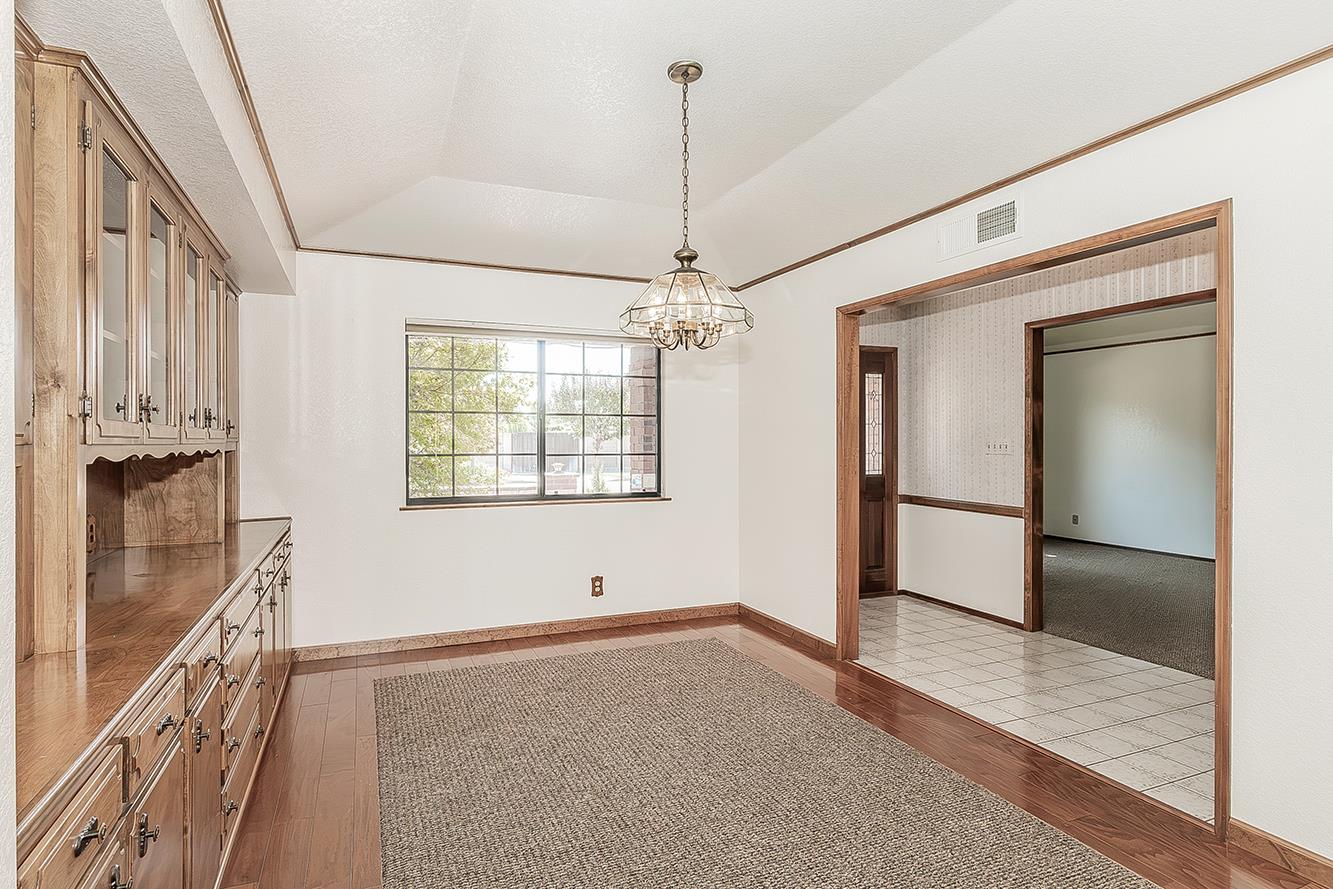 7909 N Archie Ave, Fresno, CA 93720