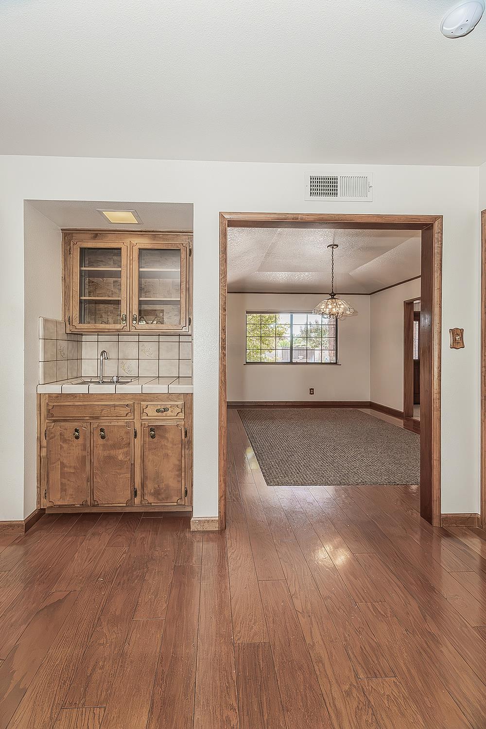 7909 N Archie Ave, Fresno, CA 93720