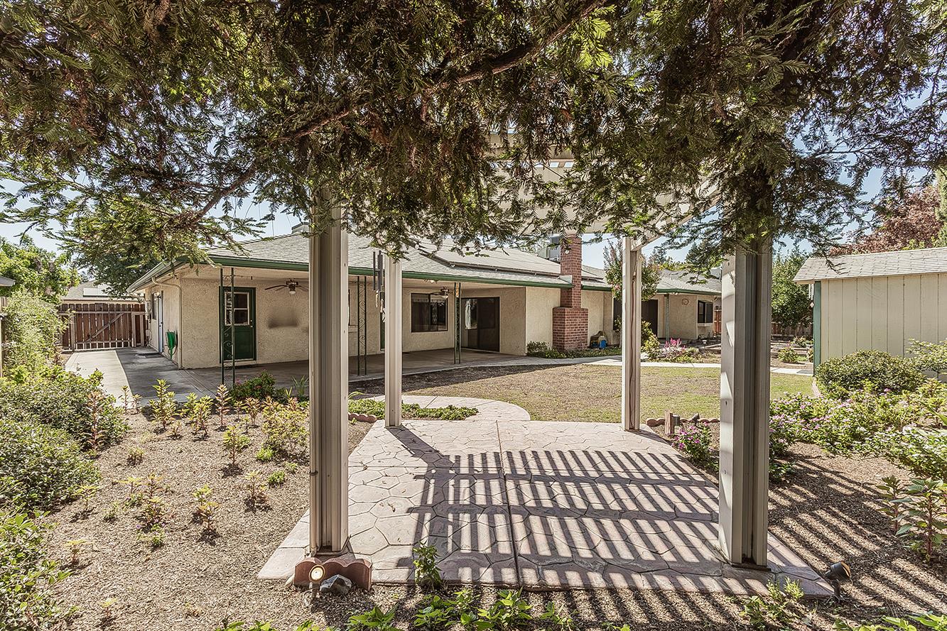 7909 N Archie Ave, Fresno, CA 93720