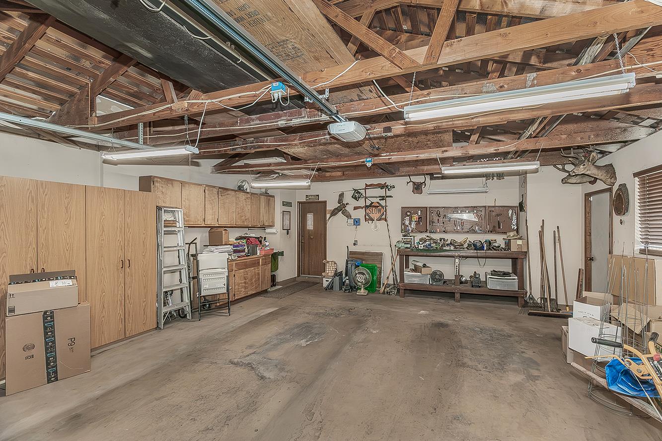 7909 N Archie Ave, Fresno, CA 93720