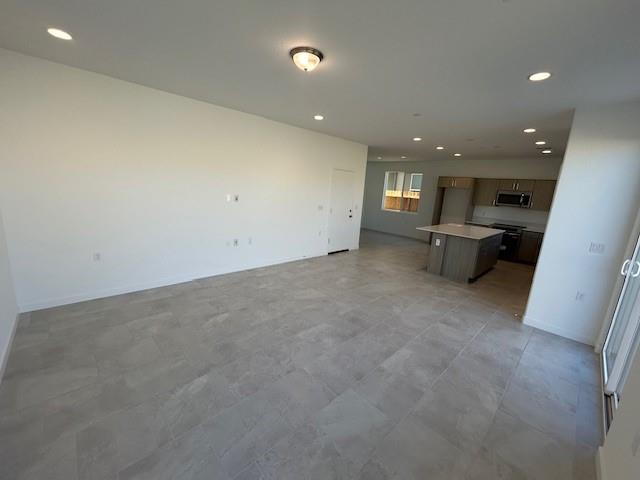 11208 N La Brisa Dr, Fresno, CA 93730