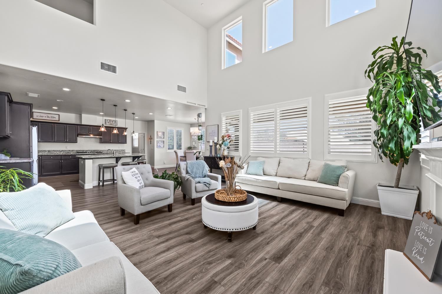 4183 Finchwood Ave, Clovis, CA 93619