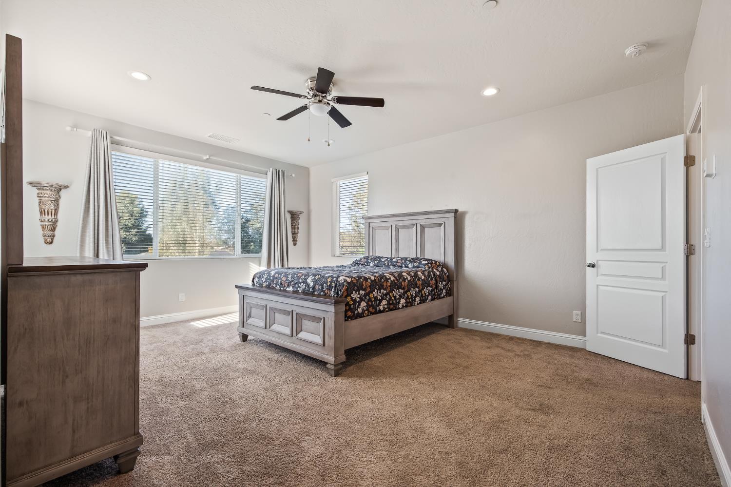 4183 Finchwood Ave, Clovis, CA 93619