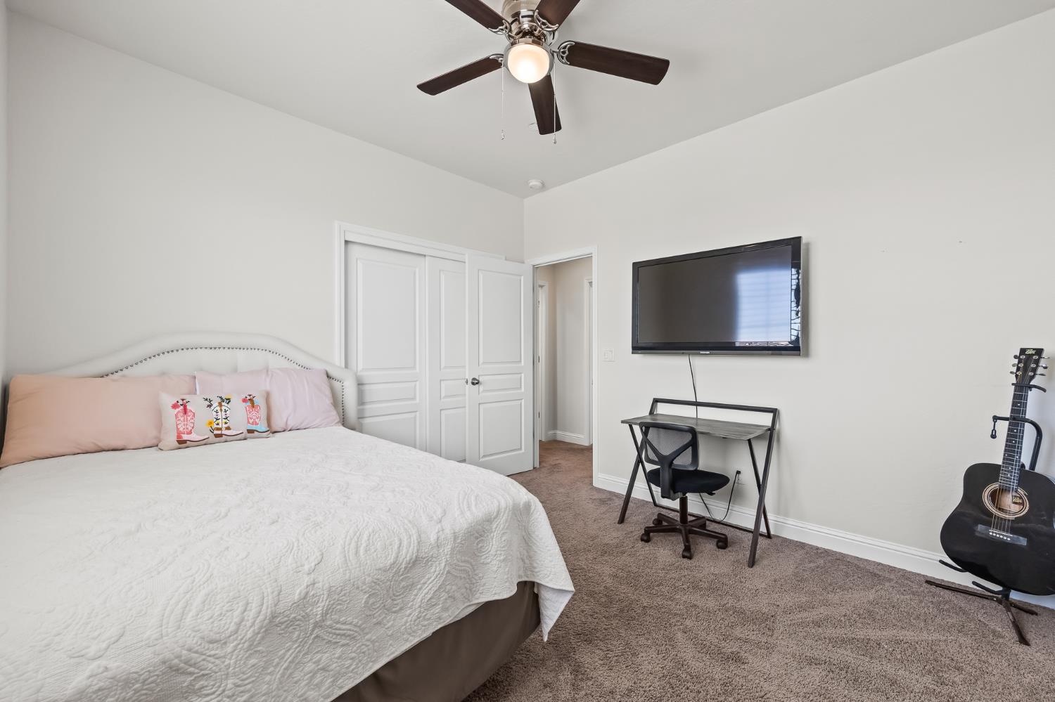 4183 Finchwood Ave, Clovis, CA 93619