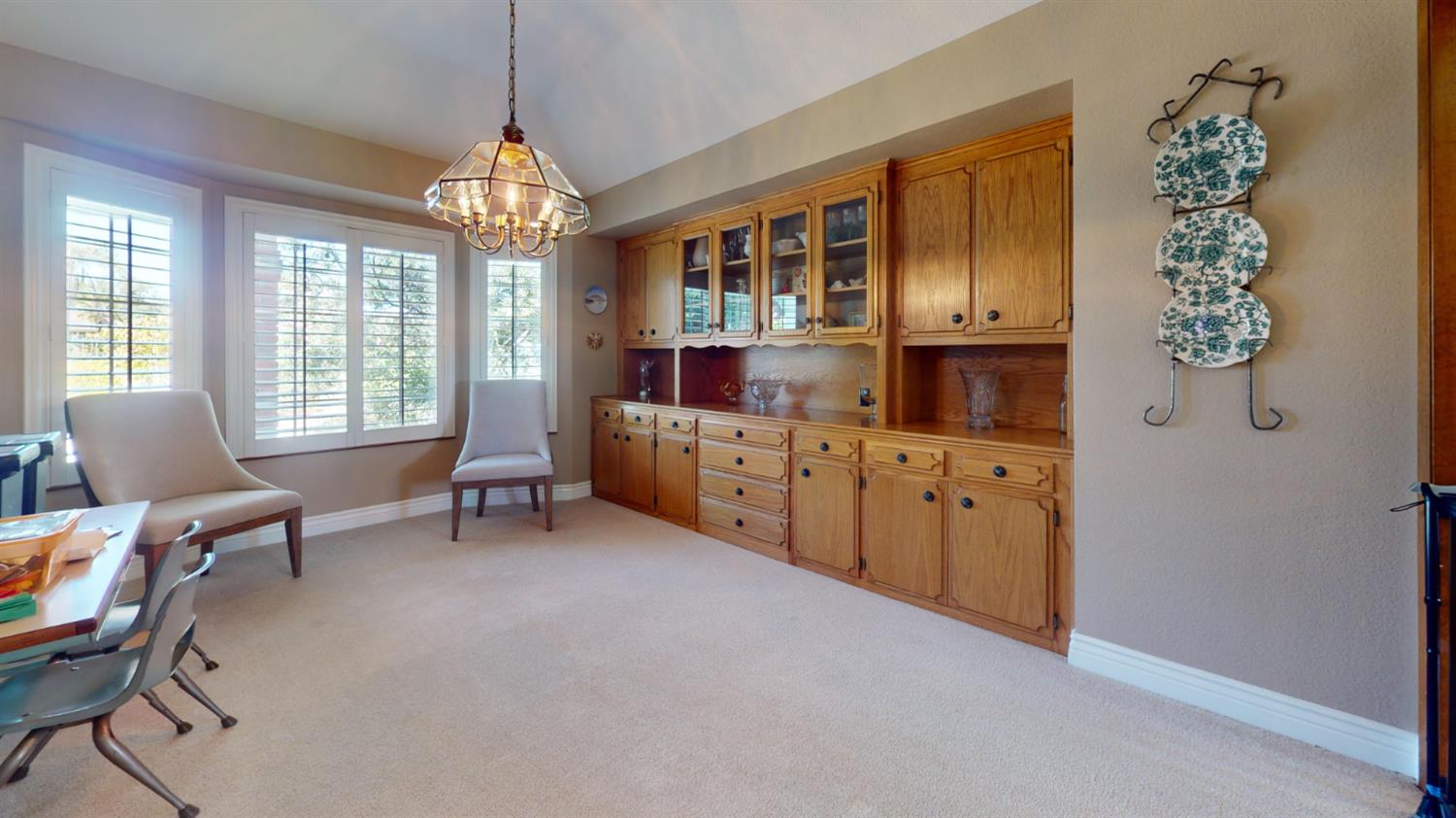 6539 N Knoll, Fresno, CA 93711