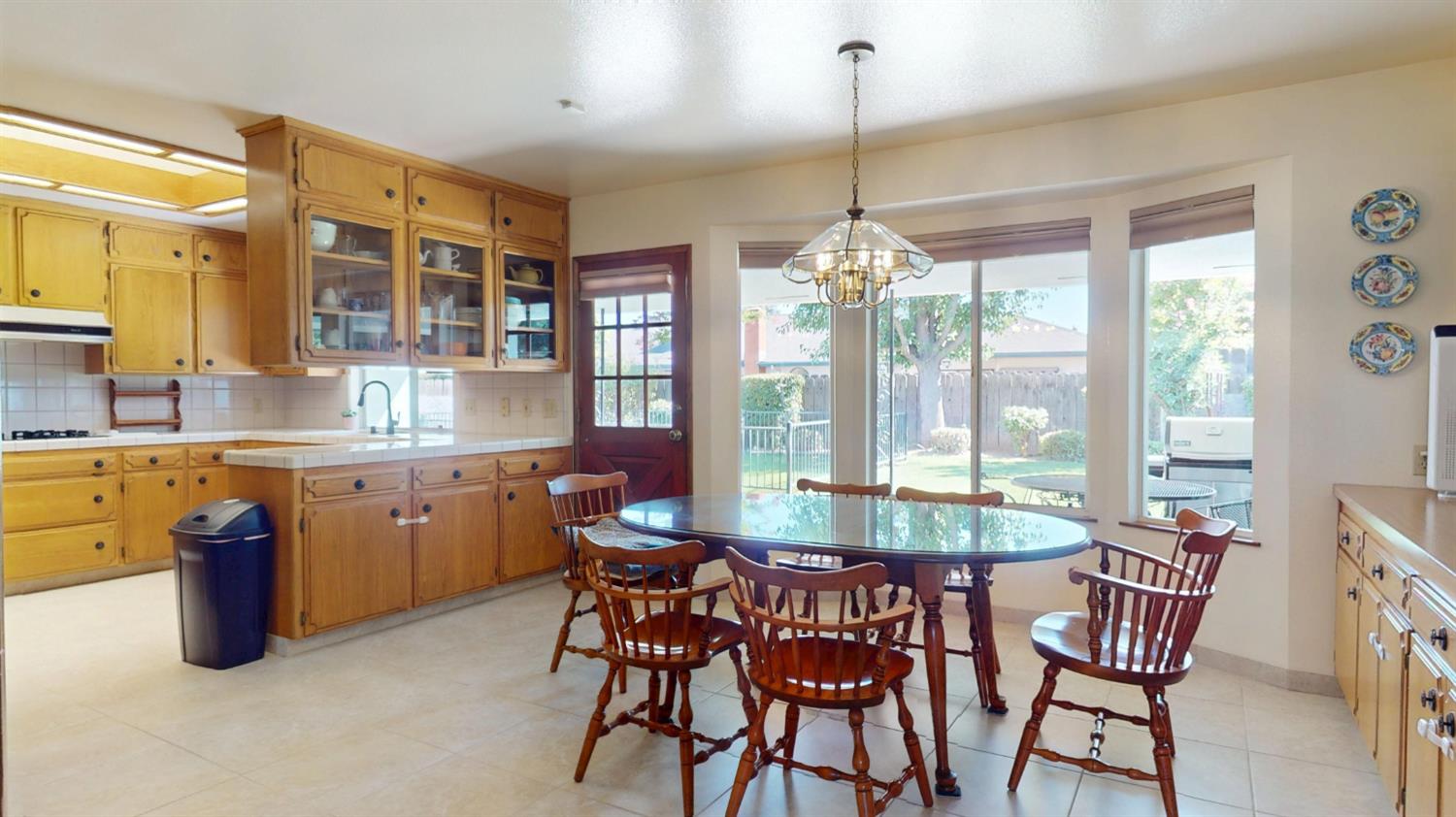 6539 N Knoll, Fresno, CA 93711