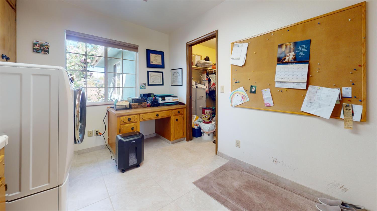 6539 N Knoll, Fresno, CA 93711
