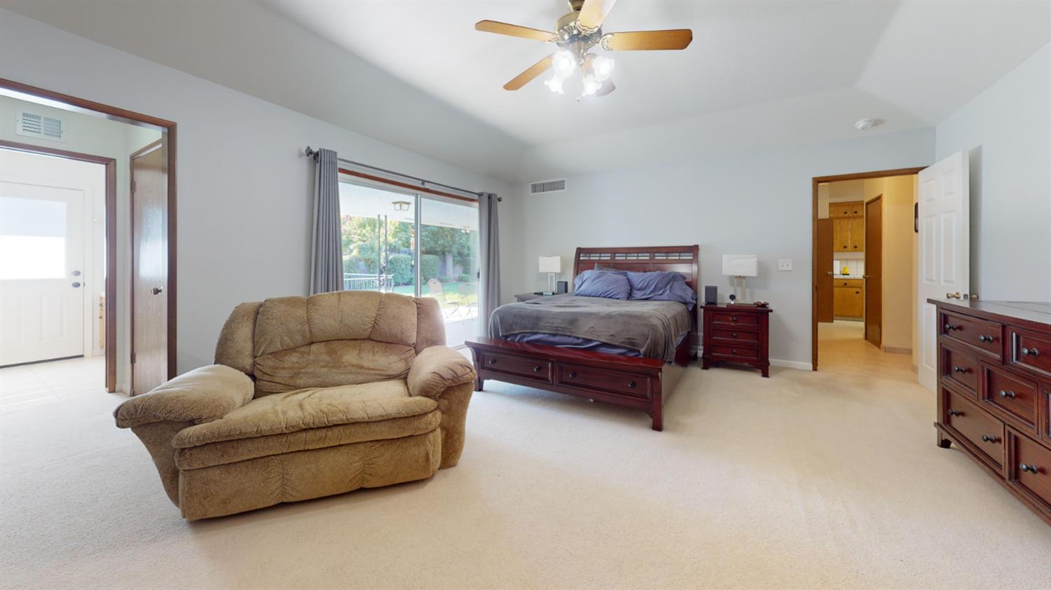 6539 N Knoll, Fresno, CA 93711