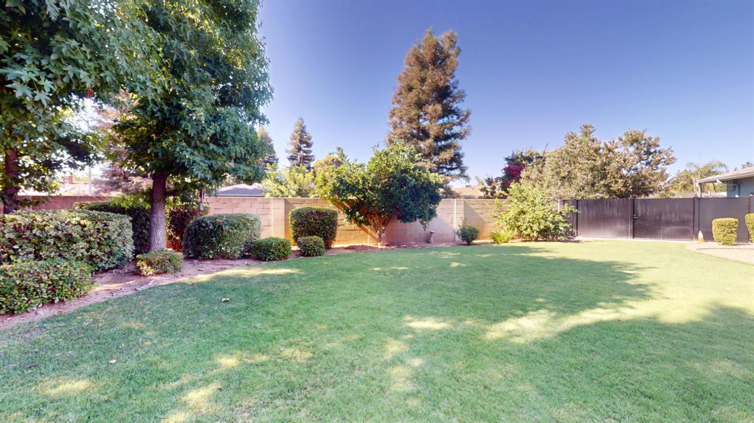 6539 N Knoll, Fresno, CA 93711