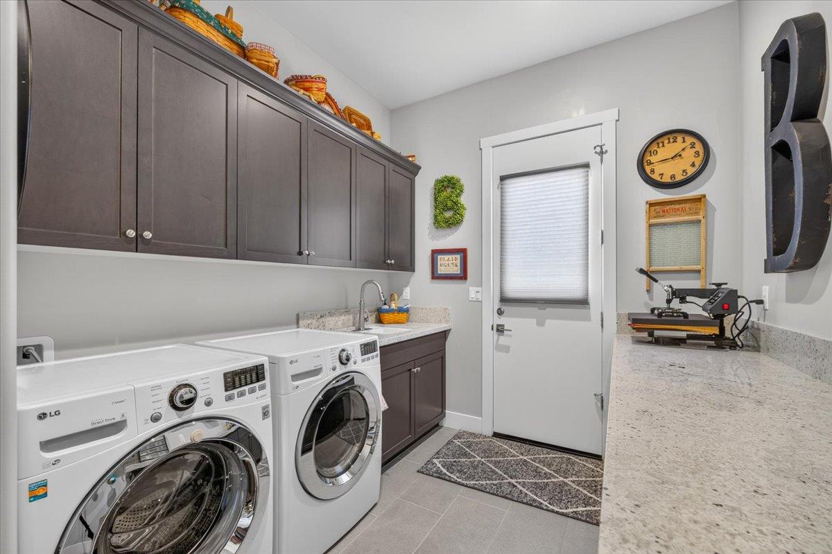 3396 TRENTON Ave, Clovis, CA 93619