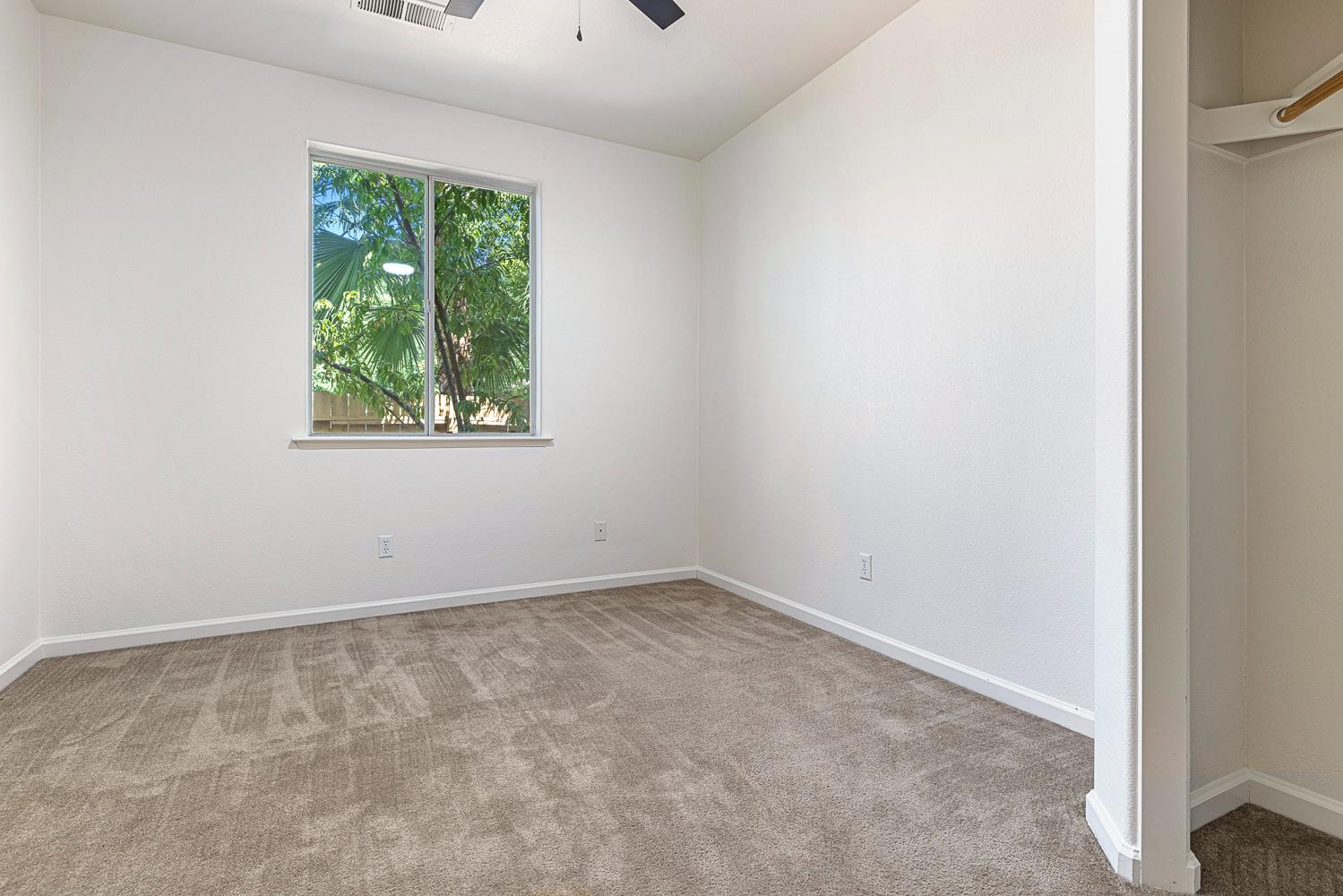 2707 E Omaha Ave, Fresno, CA 93720
