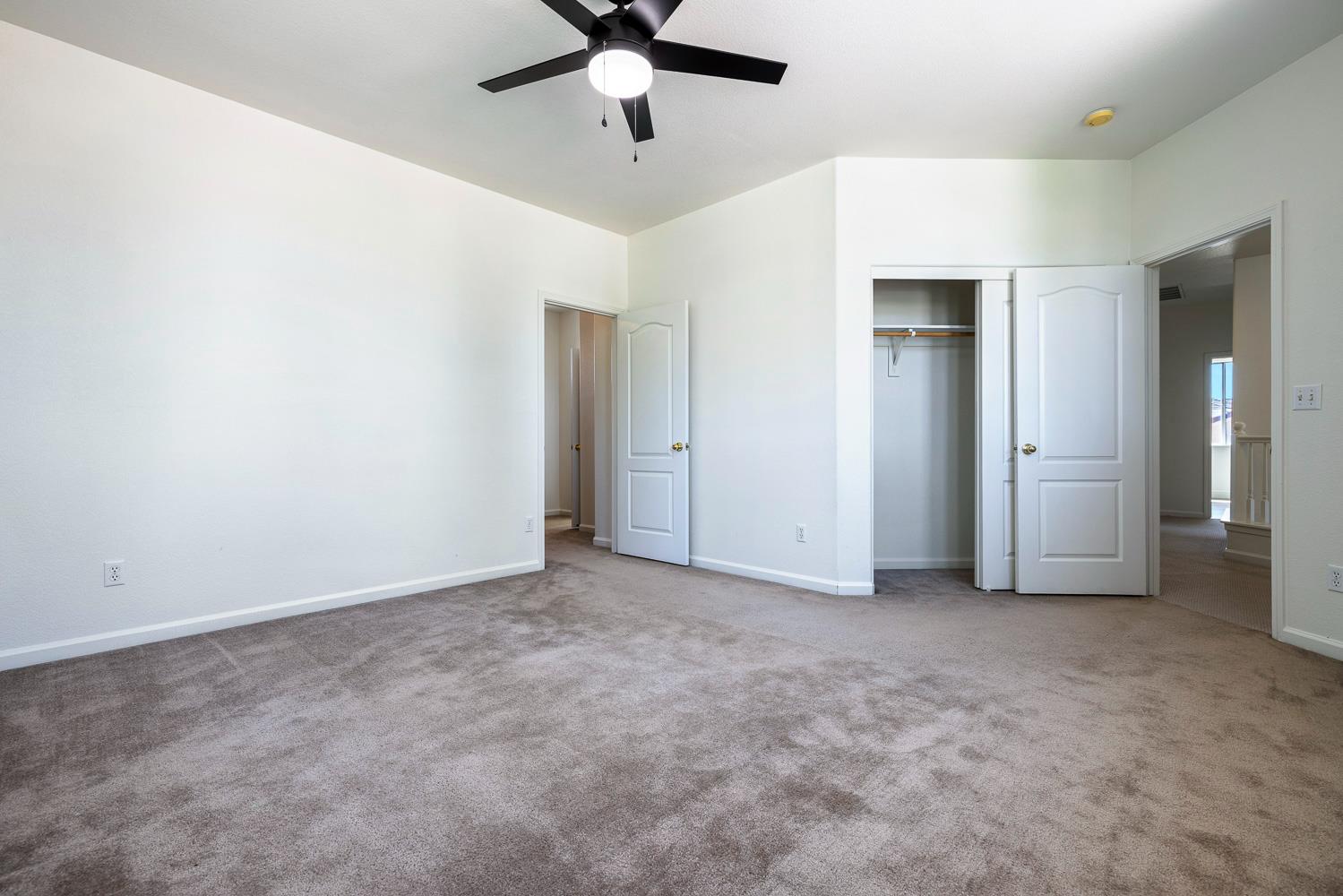 2707 E Omaha Ave, Fresno, CA 93720
