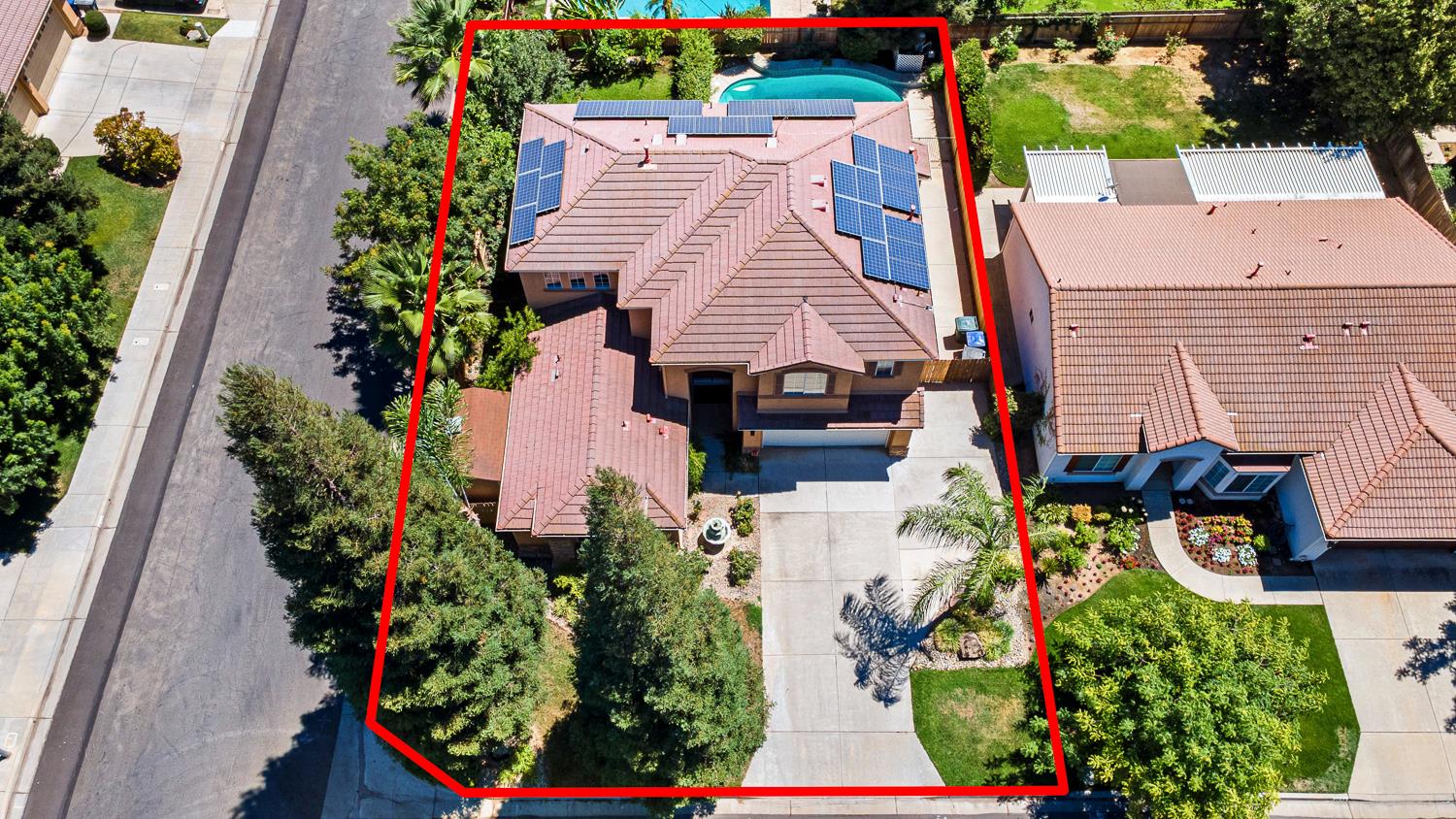 2707 E Omaha Ave, Fresno, CA 93720