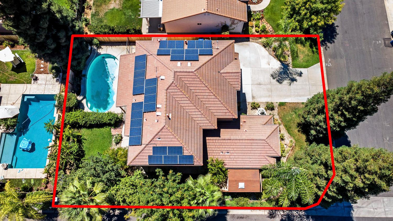2707 E Omaha Ave, Fresno, CA 93720