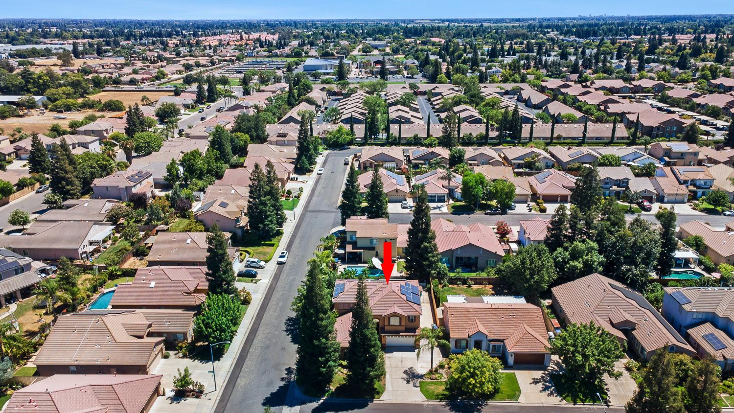 2707 E Omaha Ave, Fresno, CA 93720