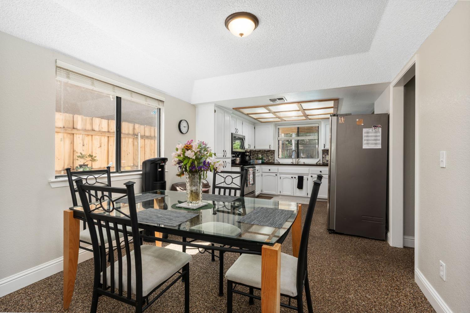 2210 E Jon Dr, Fresno, CA 93720