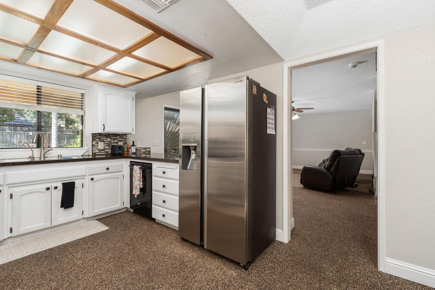 2210 E Jon Dr, Fresno, CA 93720