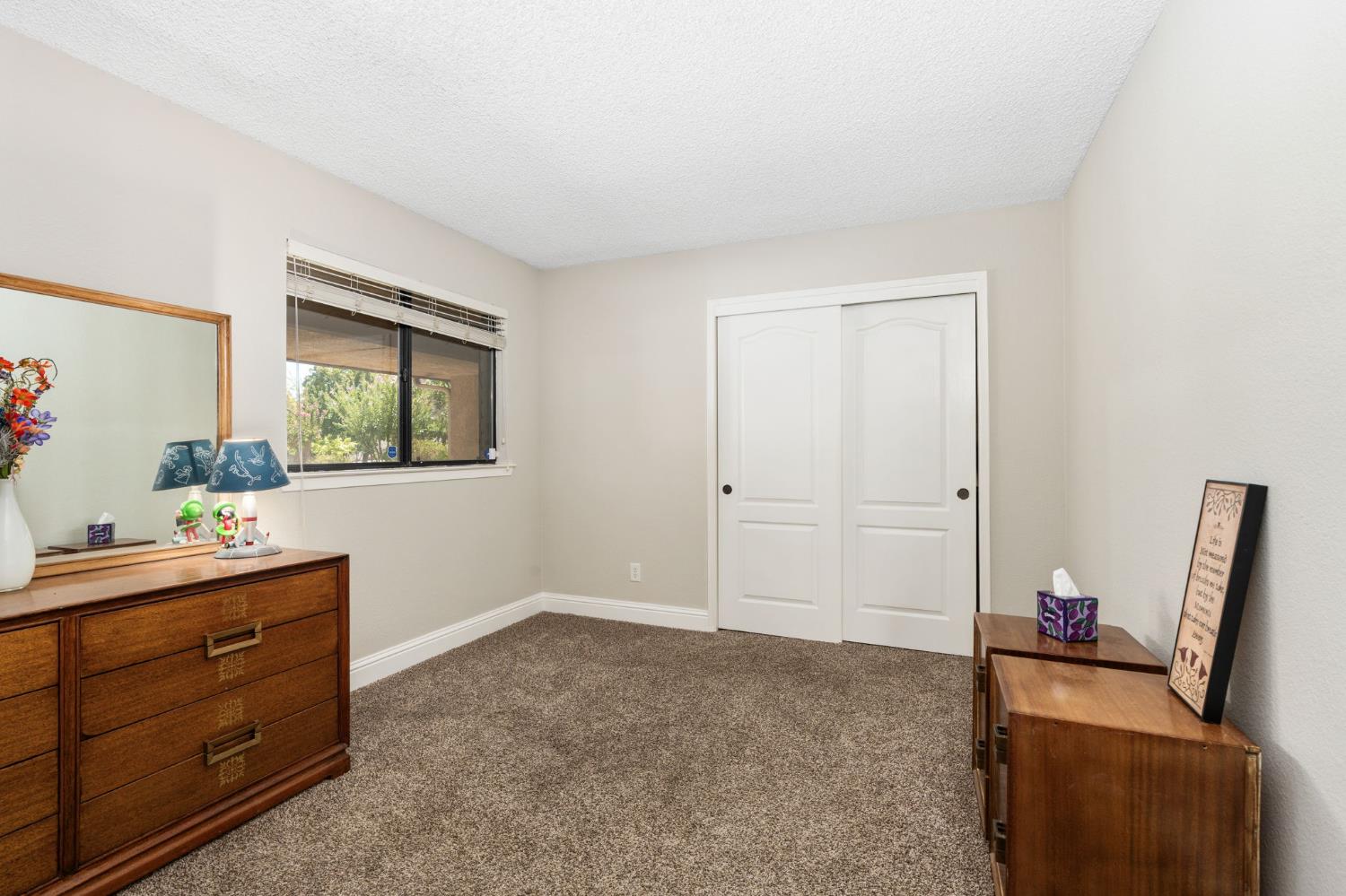 2210 E Jon Dr, Fresno, CA 93720
