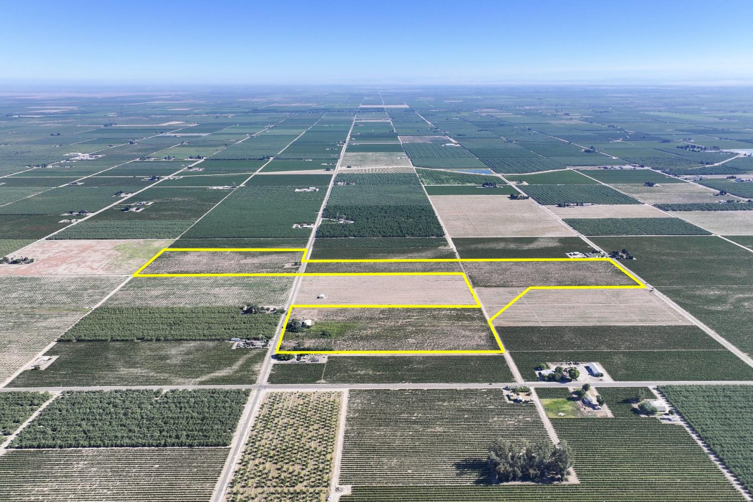 1287 N Trinity Ave, Kerman, CA 93630