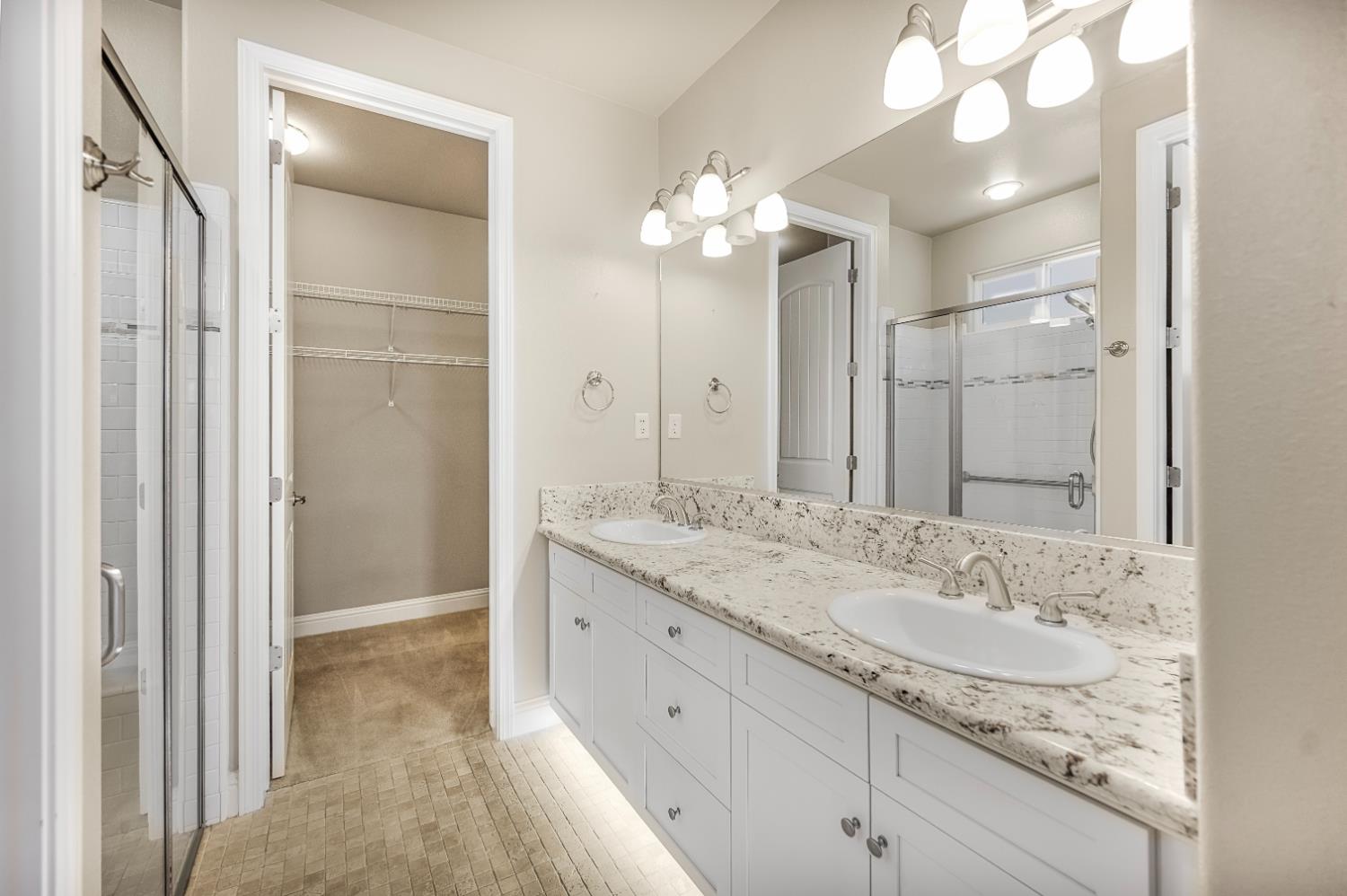 2168 W Juliet Way, Fresno, CA 93711