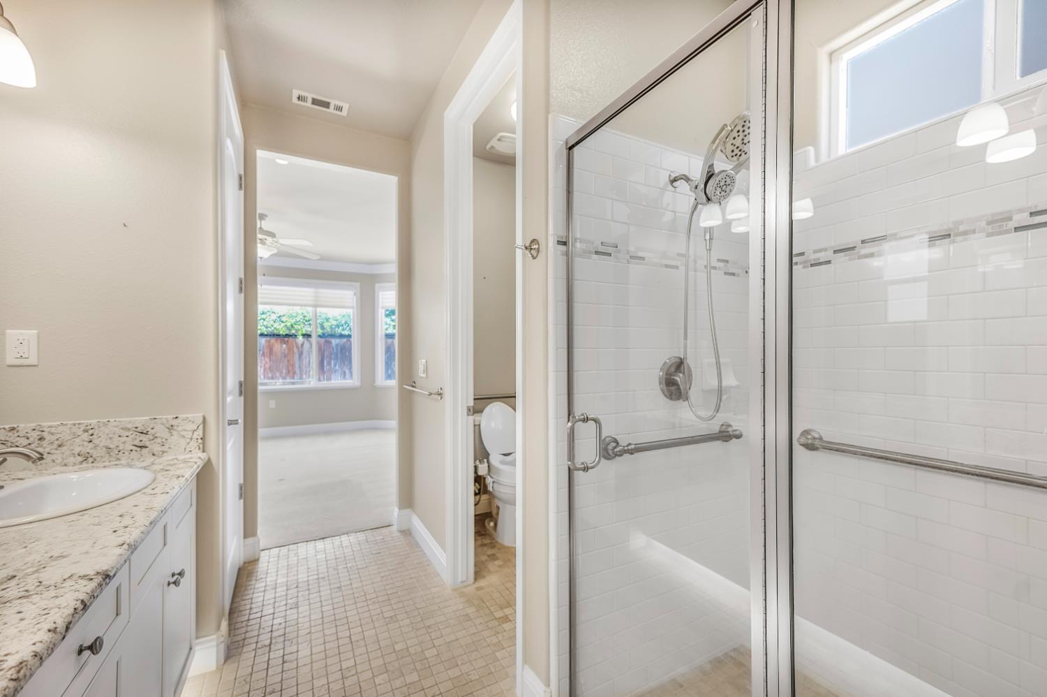 2168 W Juliet Way, Fresno, CA 93711