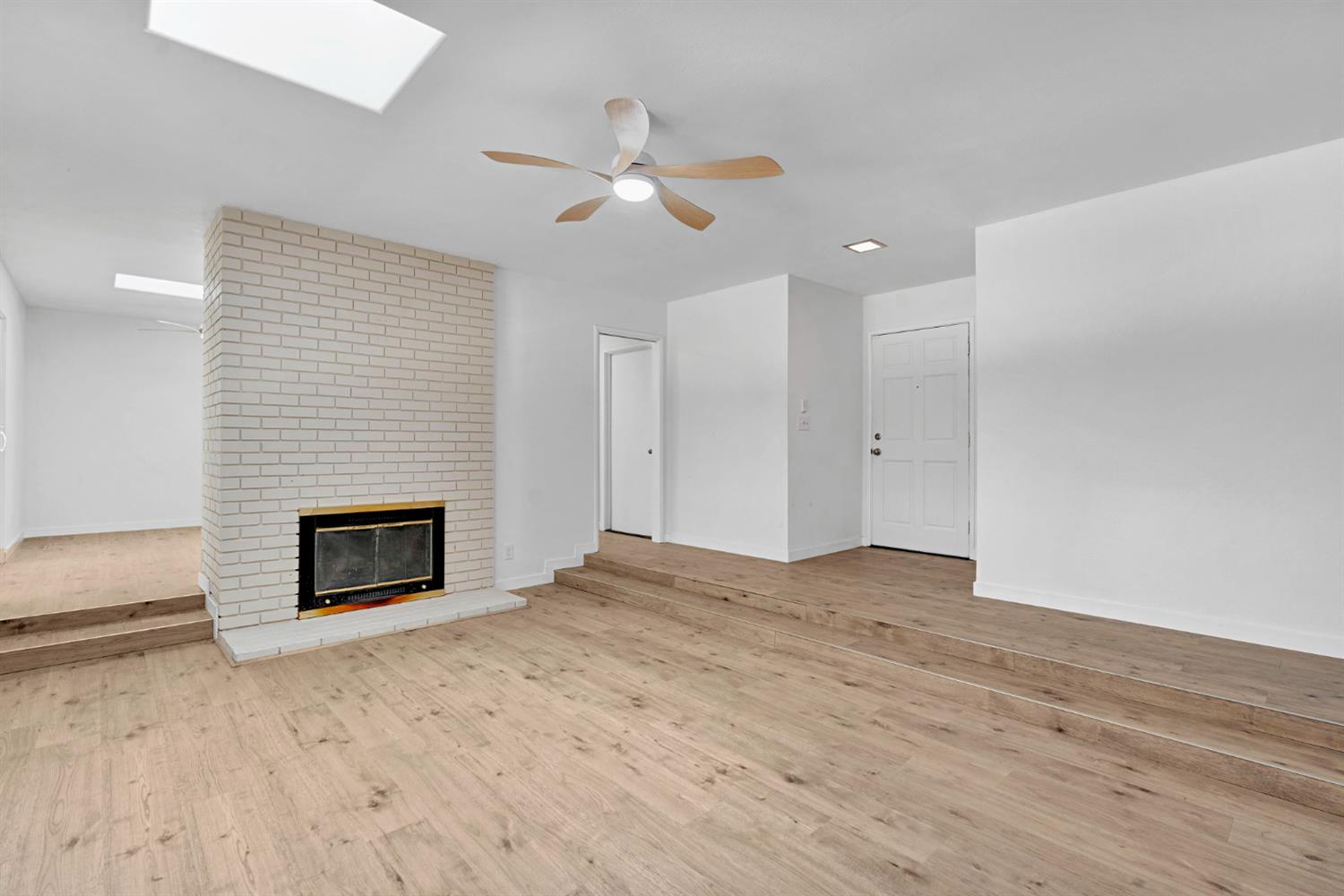 5356 N Bond St, Fresno, CA 93710