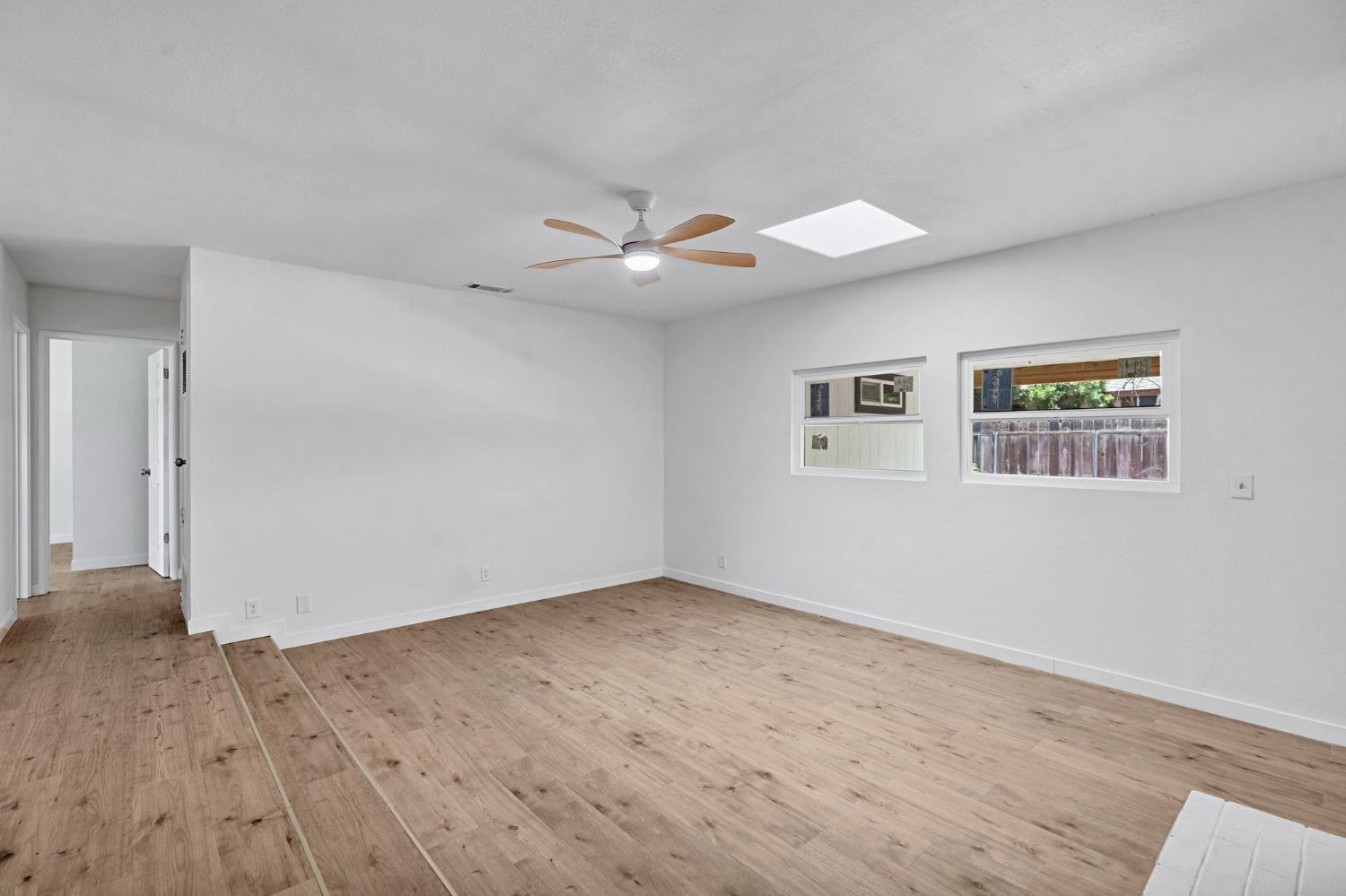 5356 N Bond St, Fresno, CA 93710