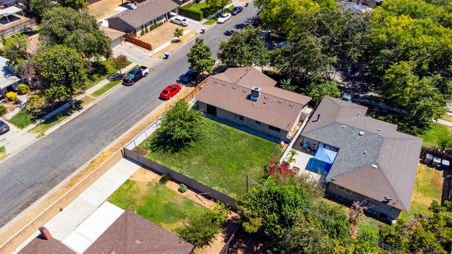 2518 W Pontiac Way, Fresno, CA 93705