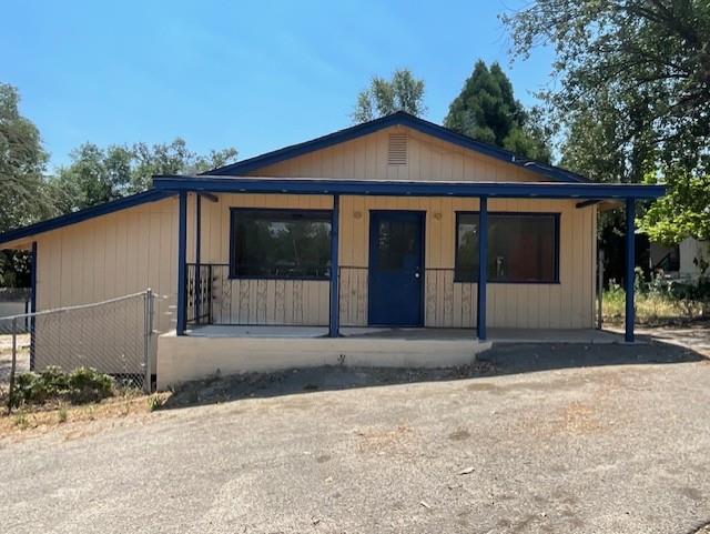 32995 Weatherly Ln, North Fork, CA 93643