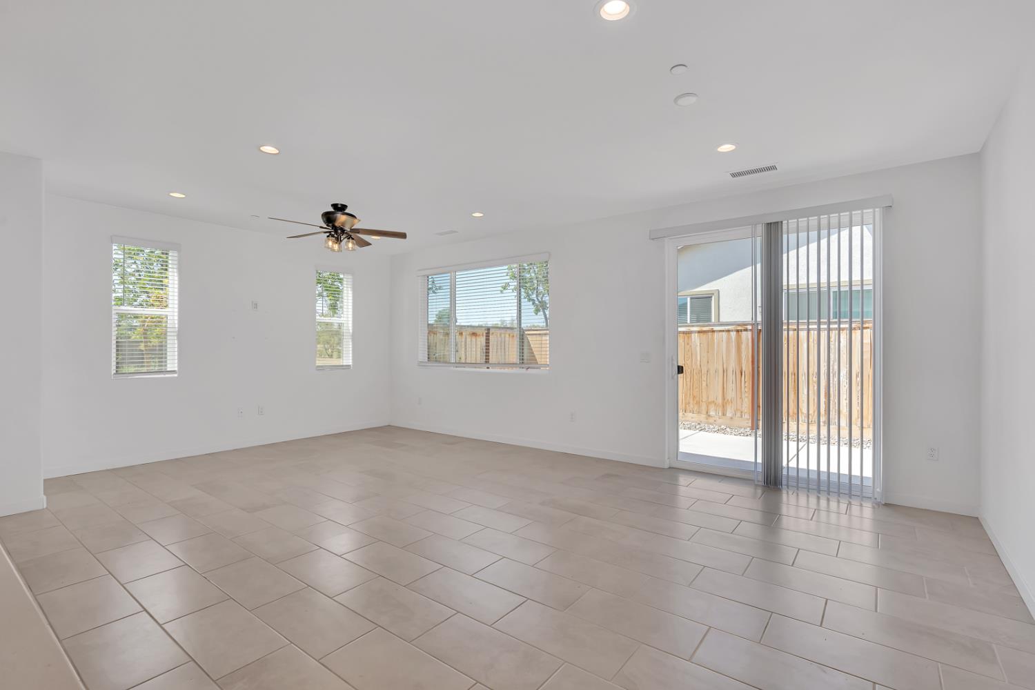 4035 Braden, Madera, CA 93636