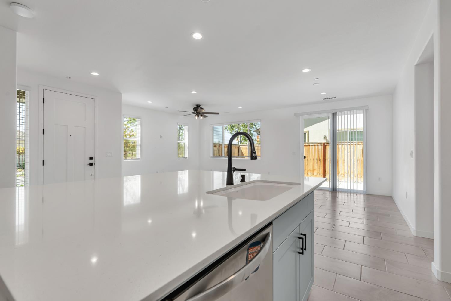 4035 Braden, Madera, CA 93636