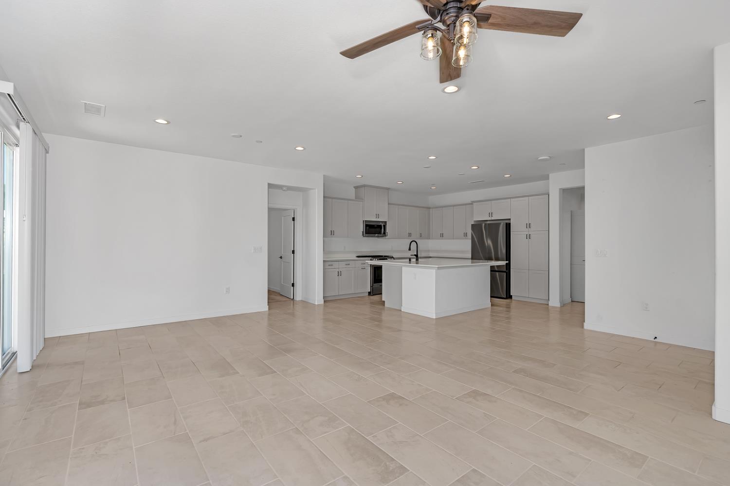 4035 Braden, Madera, CA 93636