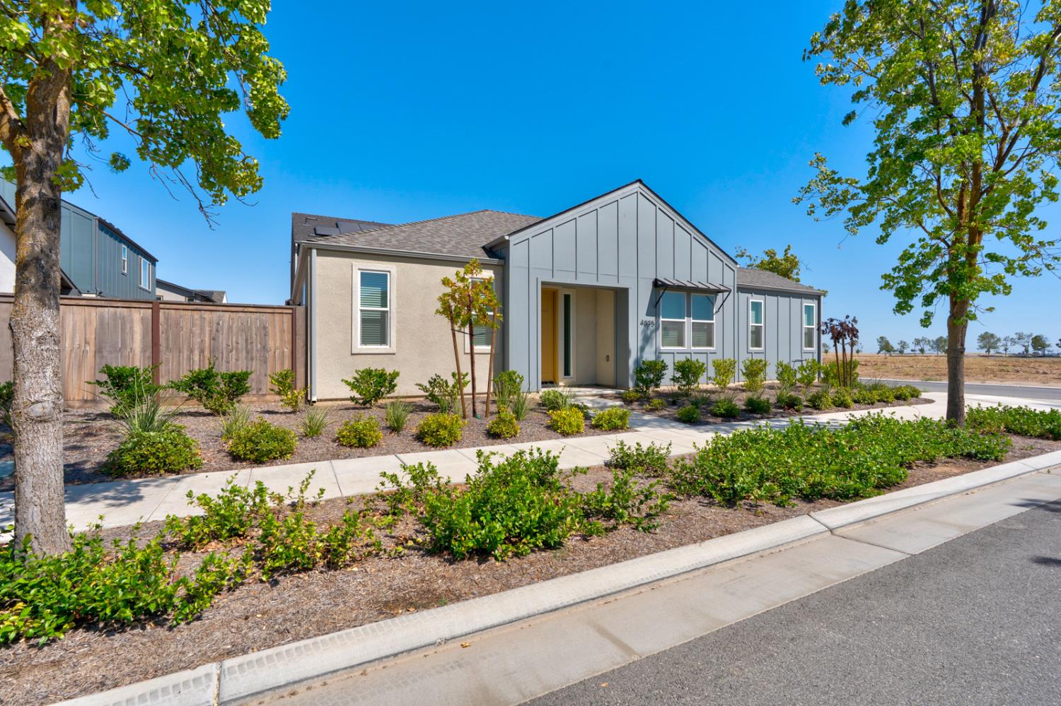 4035 Braden, Madera, CA 93636