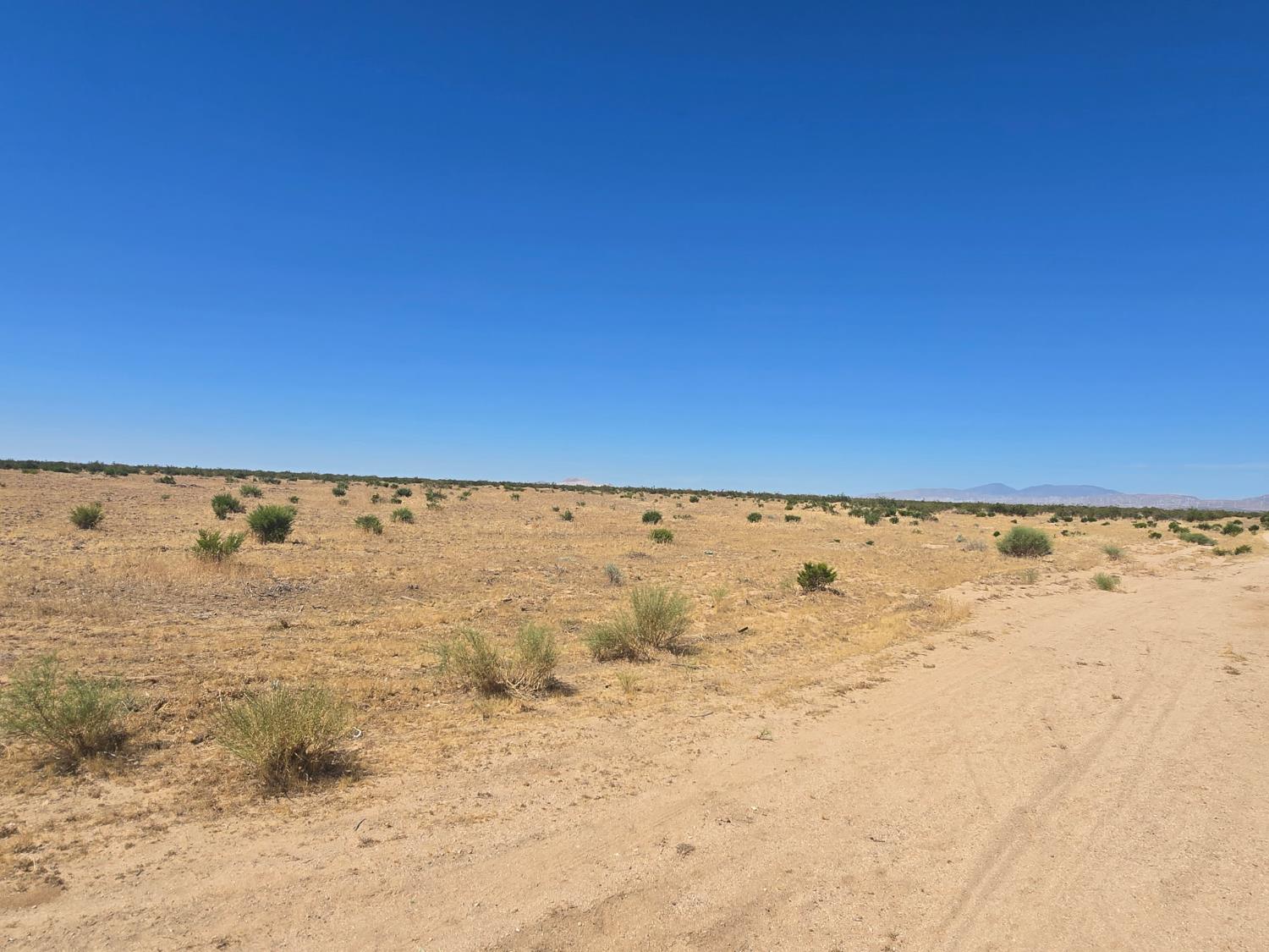 1234 Ryan Ave, California City, CA 93505