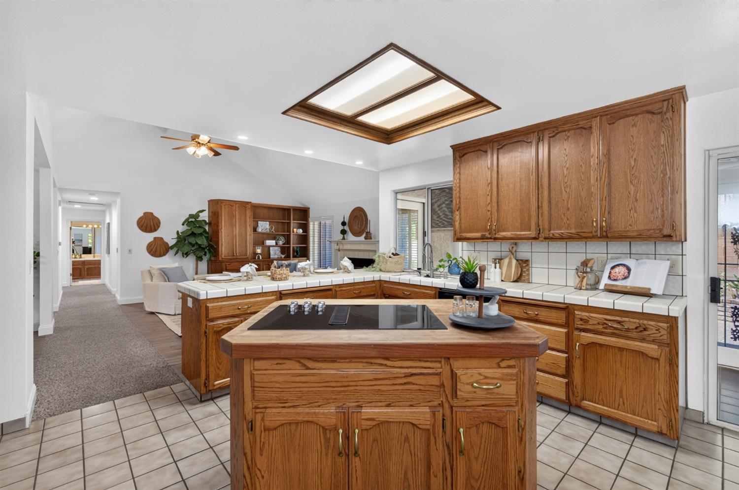 2135 W Browning Ave, Fresno, CA 93711