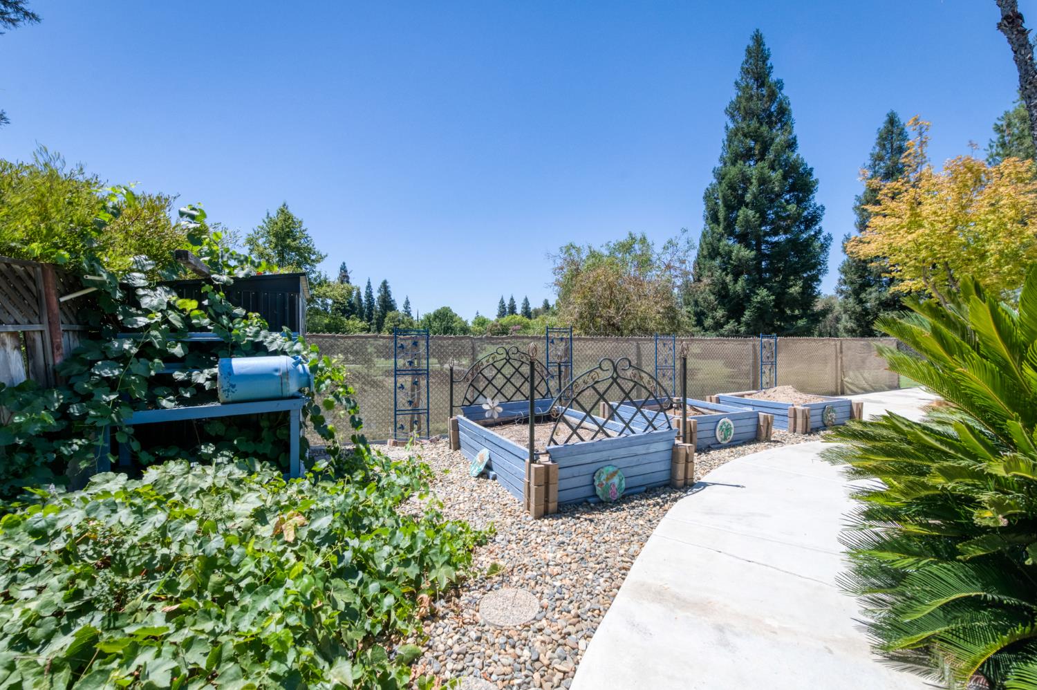 2135 W Browning Ave, Fresno, CA 93711