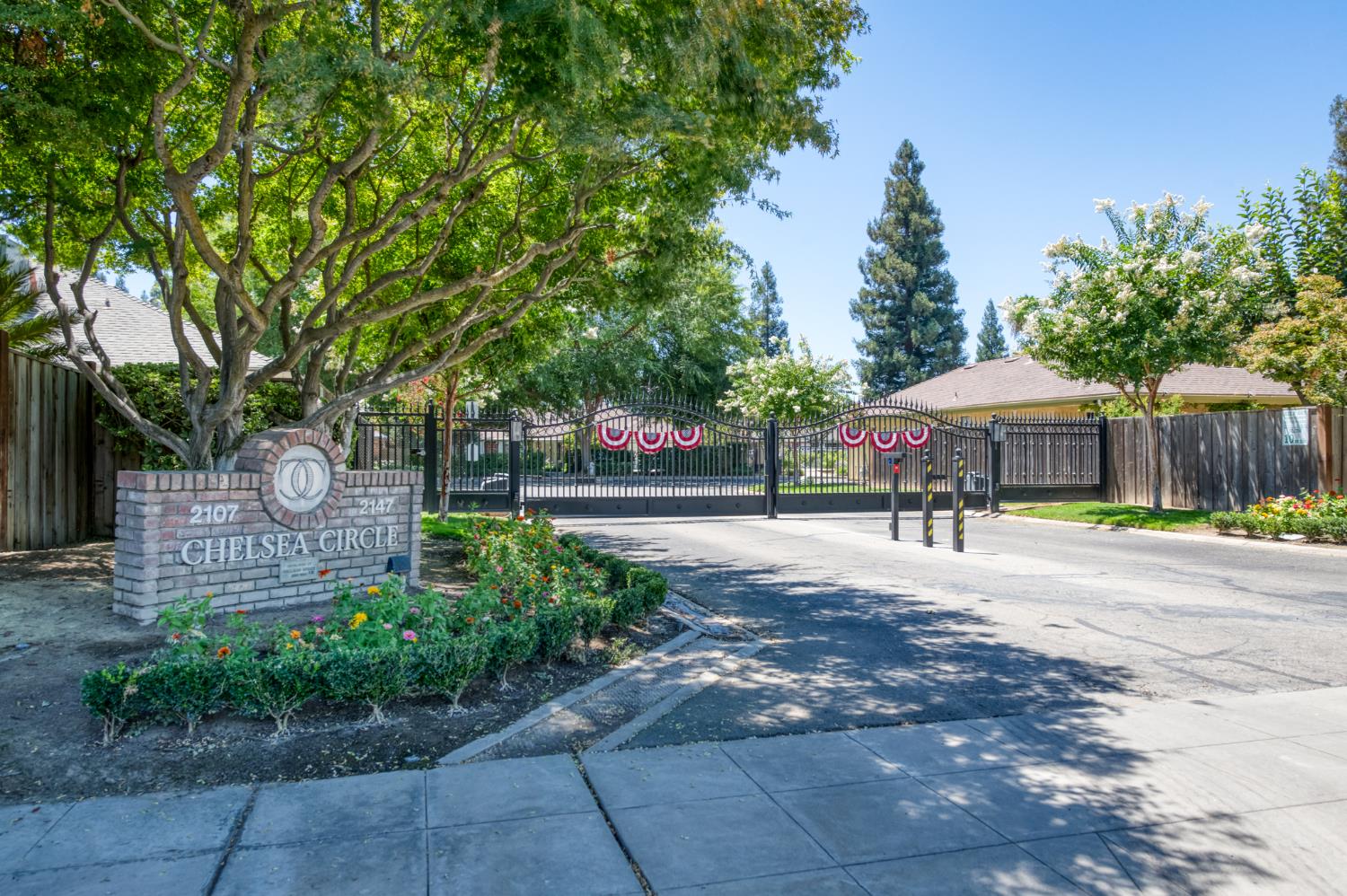 2135 W Browning Ave, Fresno, CA 93711