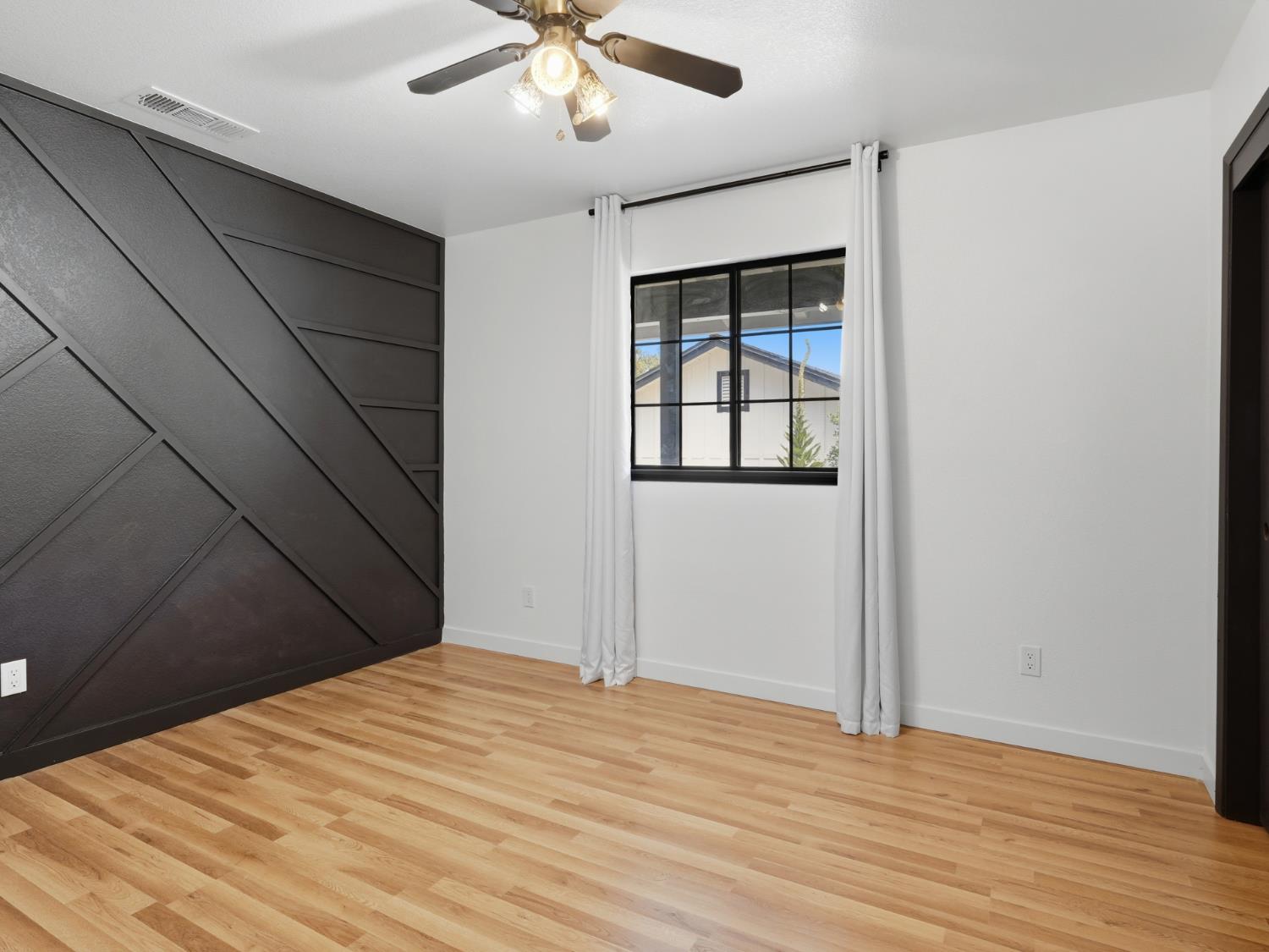 40446 Goldside Dr, Oakhurst, CA 93644