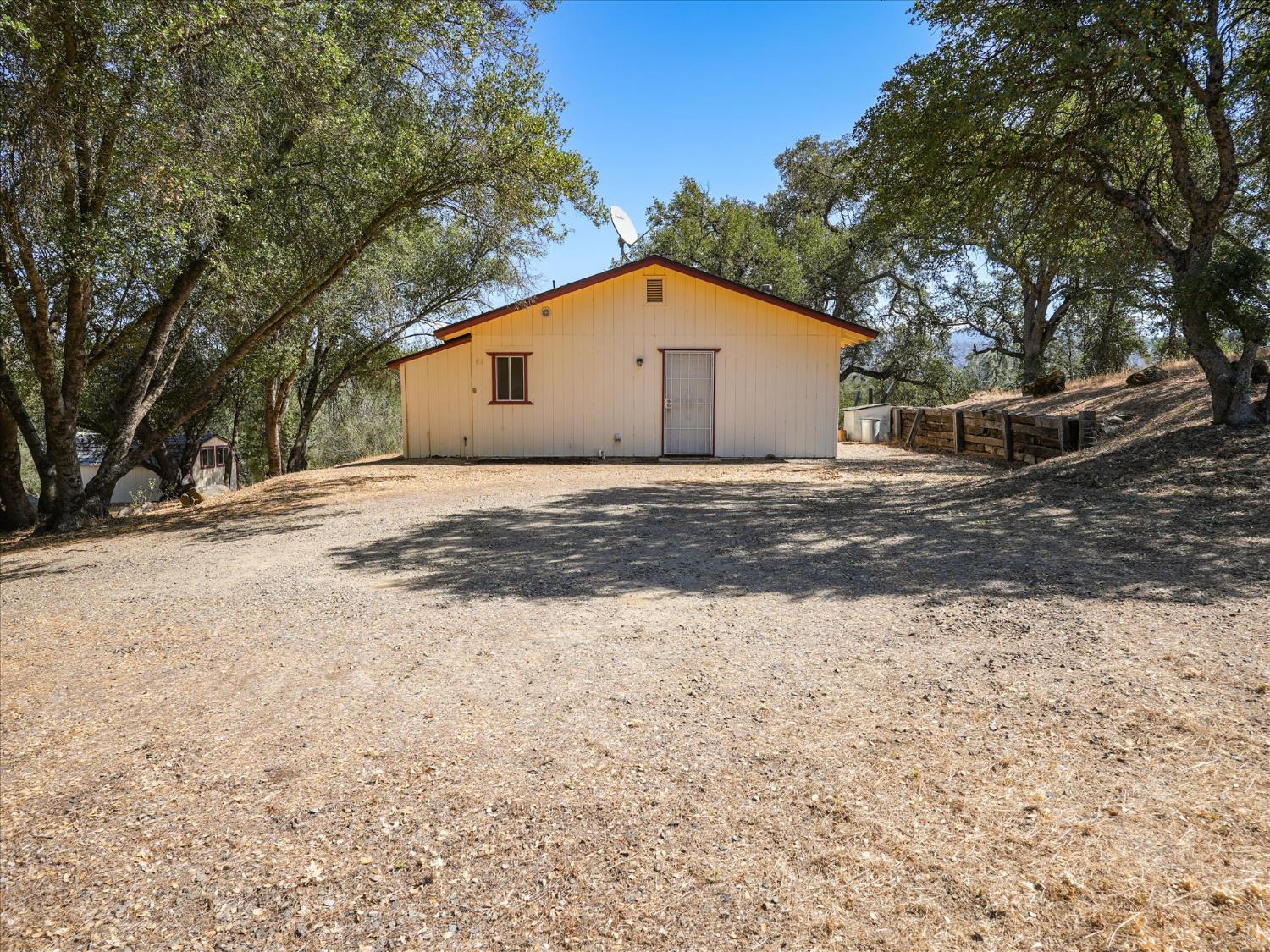42025 Road 415, Coarsegold, CA 93614