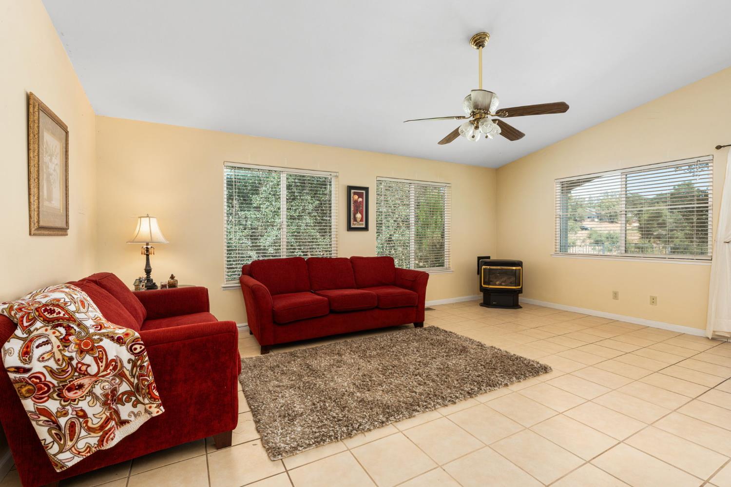 5138 Terrace View Ln, Mariposa, CA 95338
