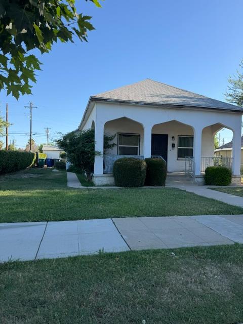 1916 7th St, Sanger, CA 93657