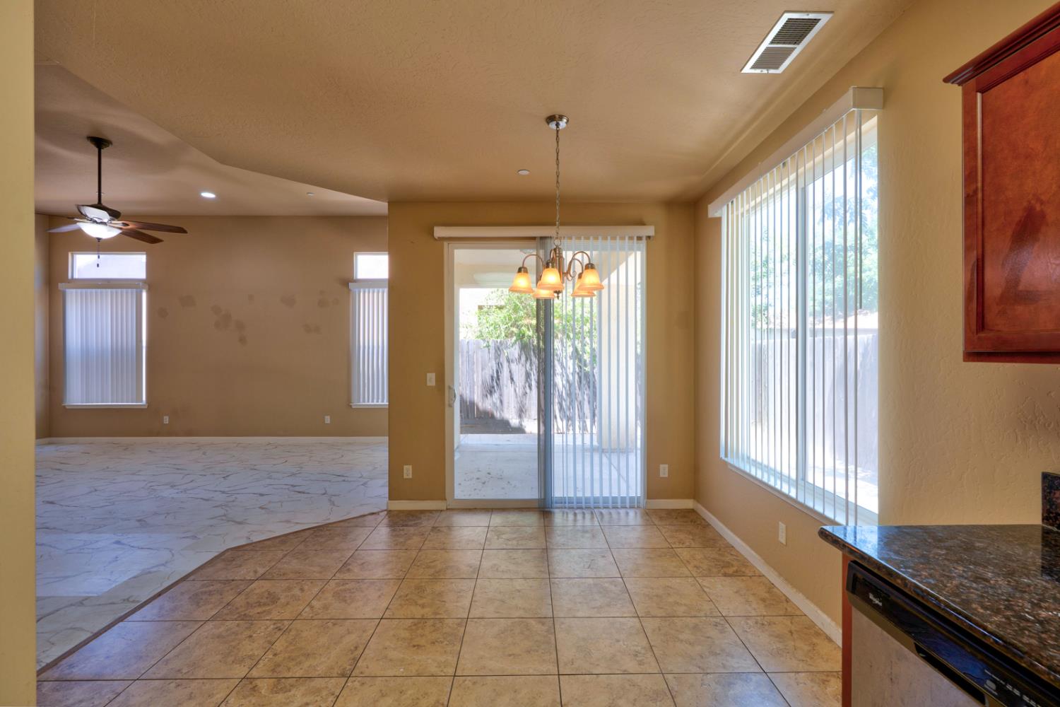 2871 Prato Ln, Clovis, CA 93611