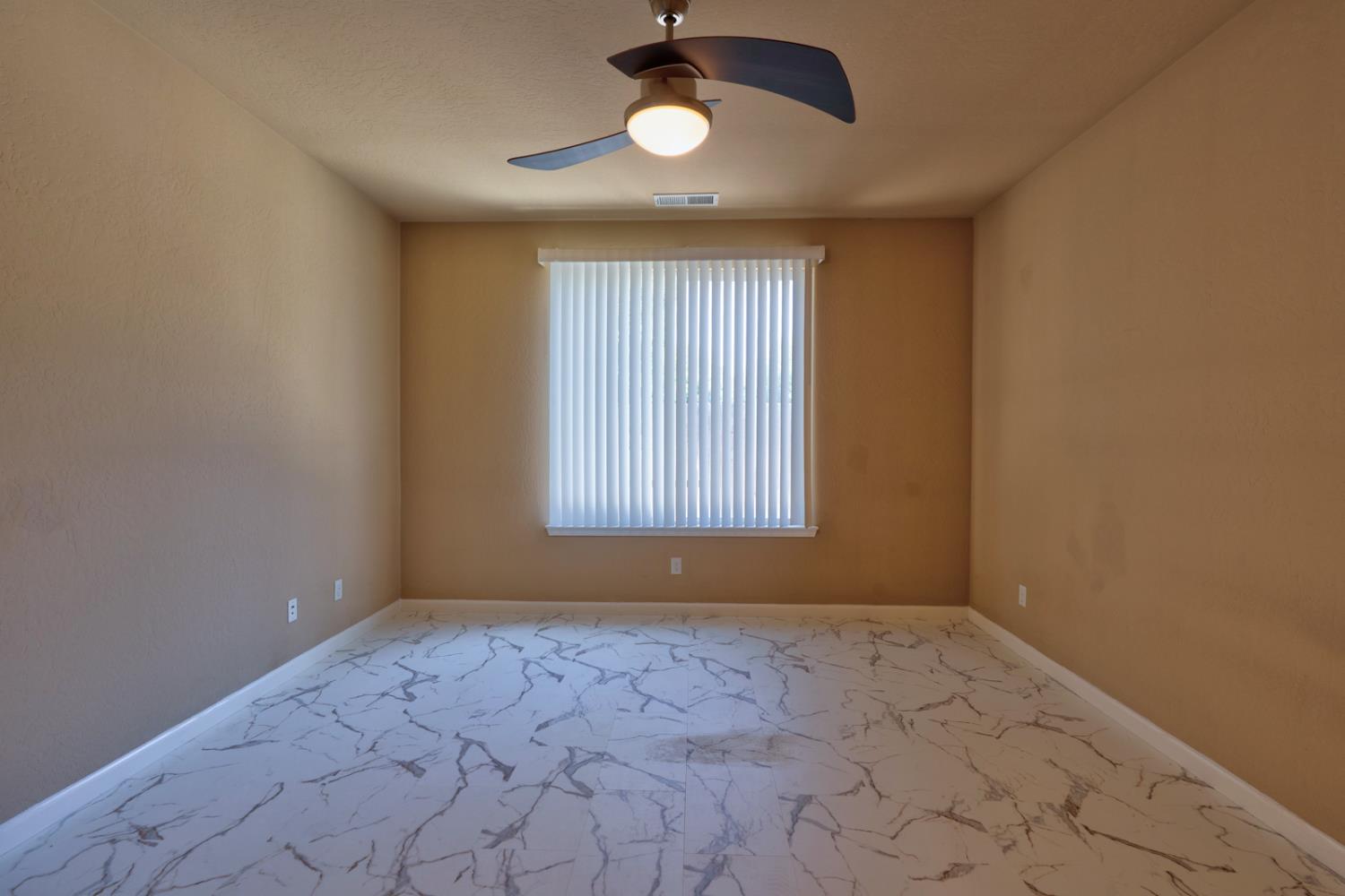 2871 Prato Ln, Clovis, CA 93611