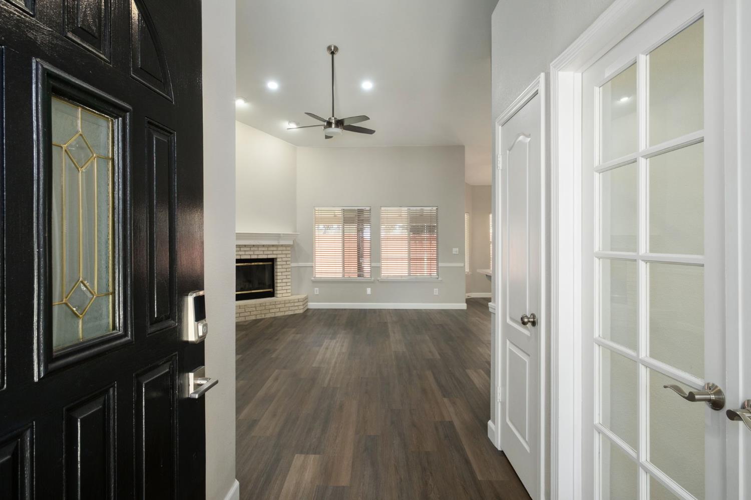 10681 N Jackson Ave E, Fresno, CA 93730