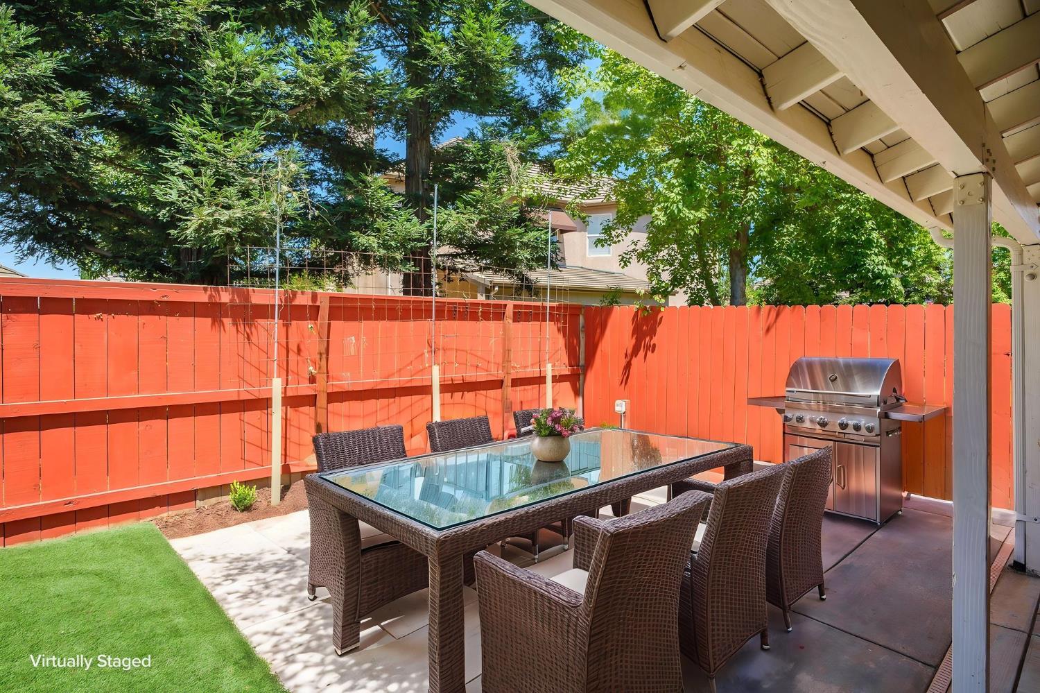 10681 N Jackson Ave E, Fresno, CA 93730