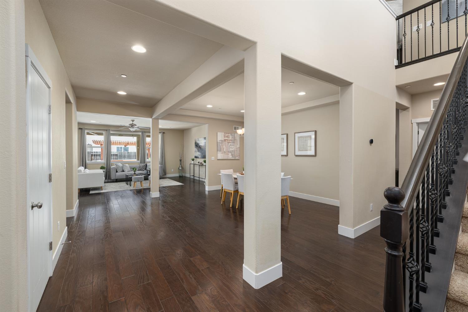 1276 N Redington Ave, Clovis, CA 93619
