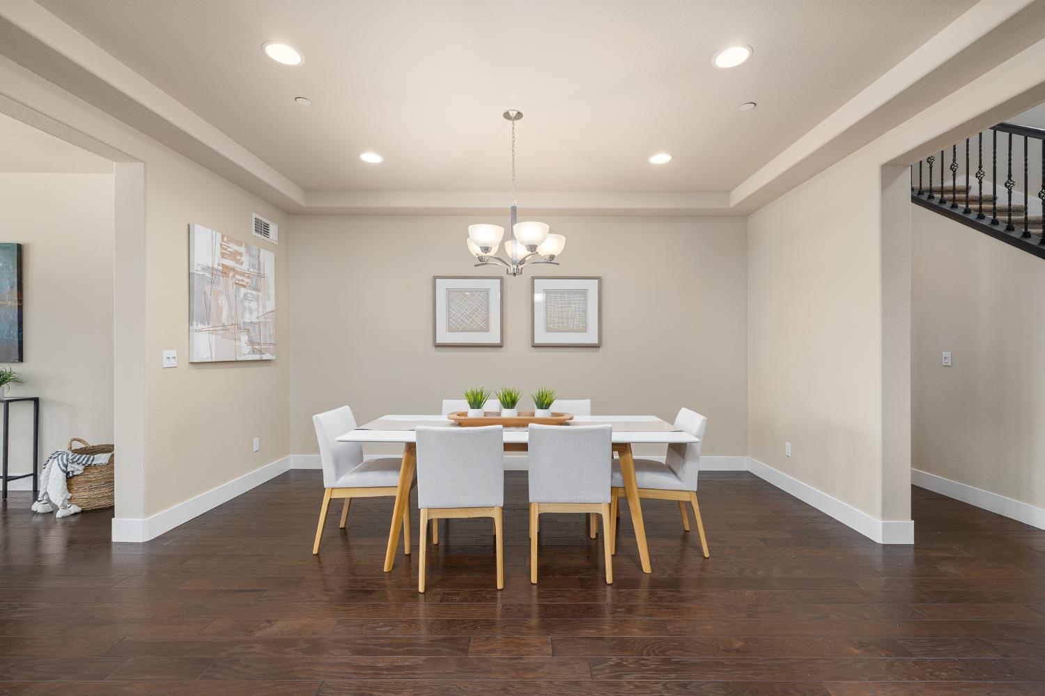 1276 N Redington Ave, Clovis, CA 93619