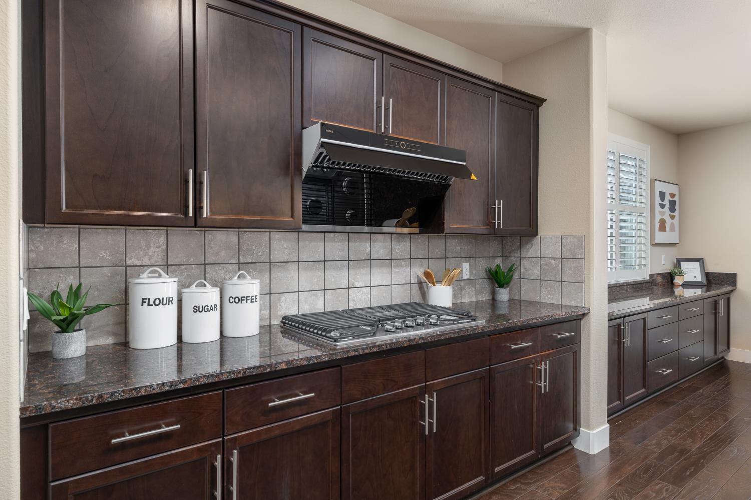 1276 N Redington Ave, Clovis, CA 93619